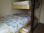 Общее спальное помещение, только для женщин, вид на бассейн (Air conditioning) в Oludeniz Hostel