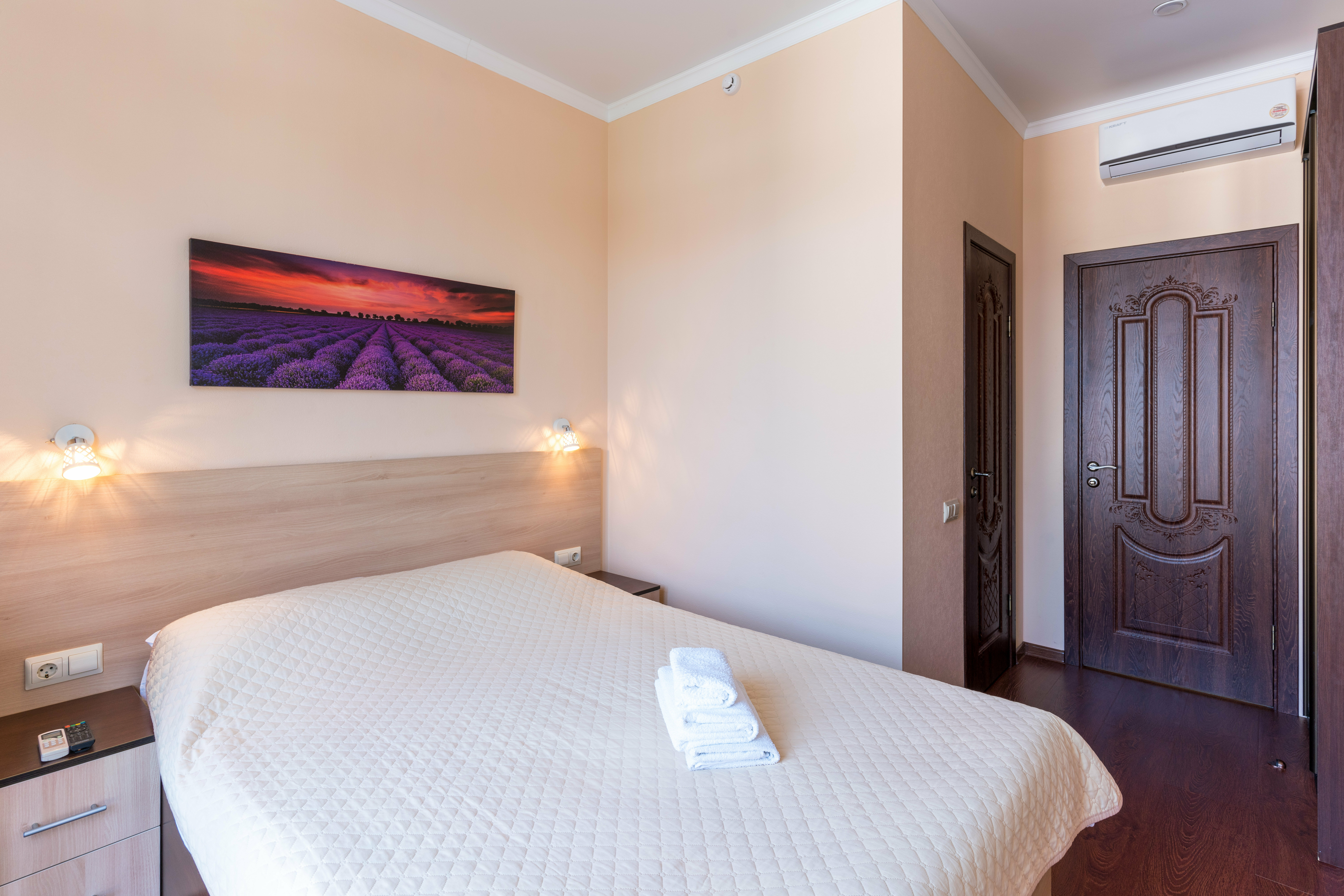 Небольшой двухместный номер с 1 кроватью