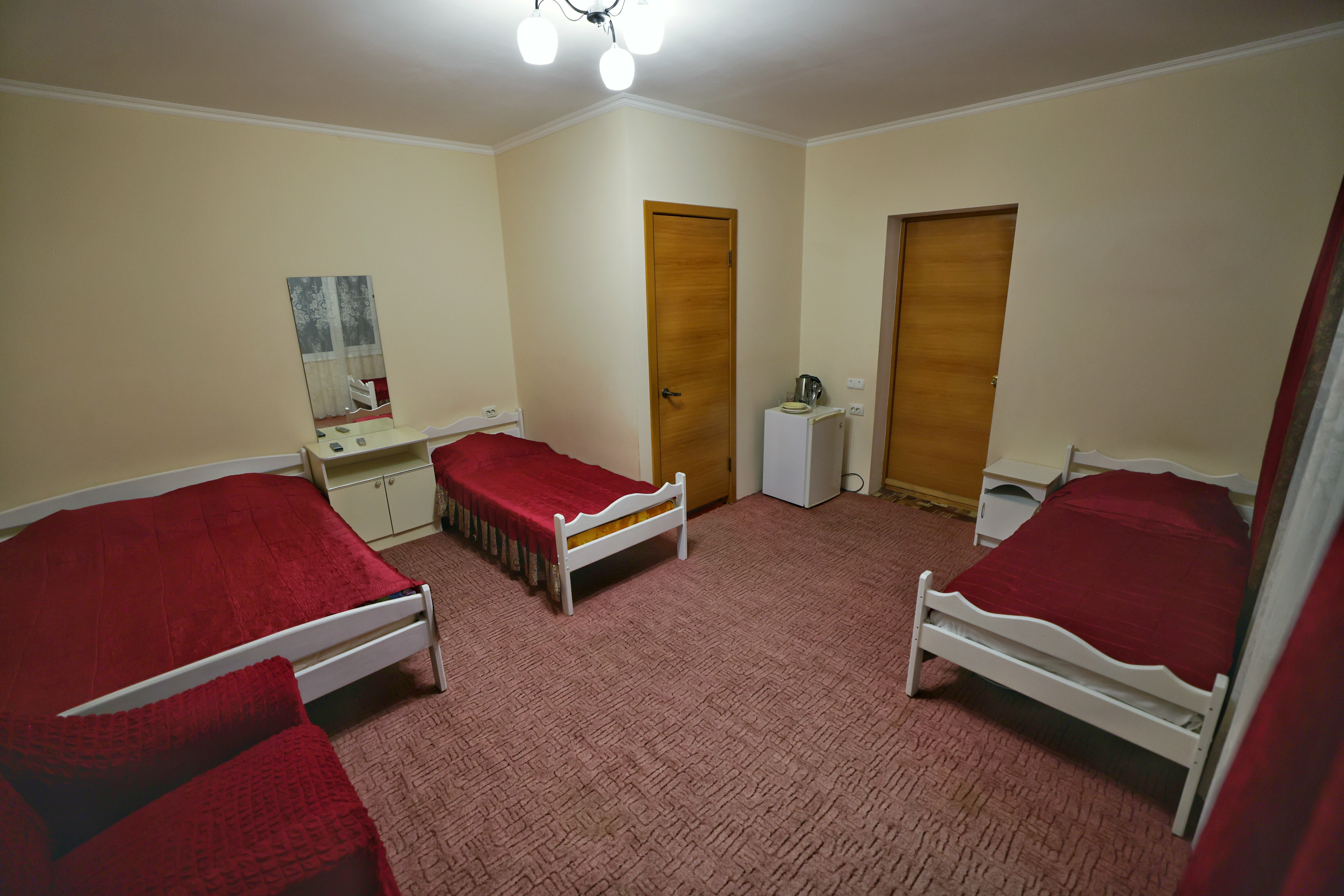 Семейный номер с балконом и видом на море