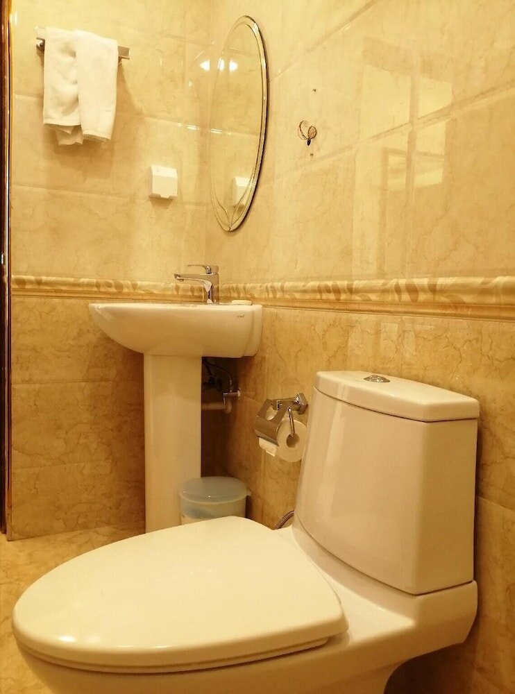 Deluxe Double Room, 1 Queen Bed, Partial Sea View