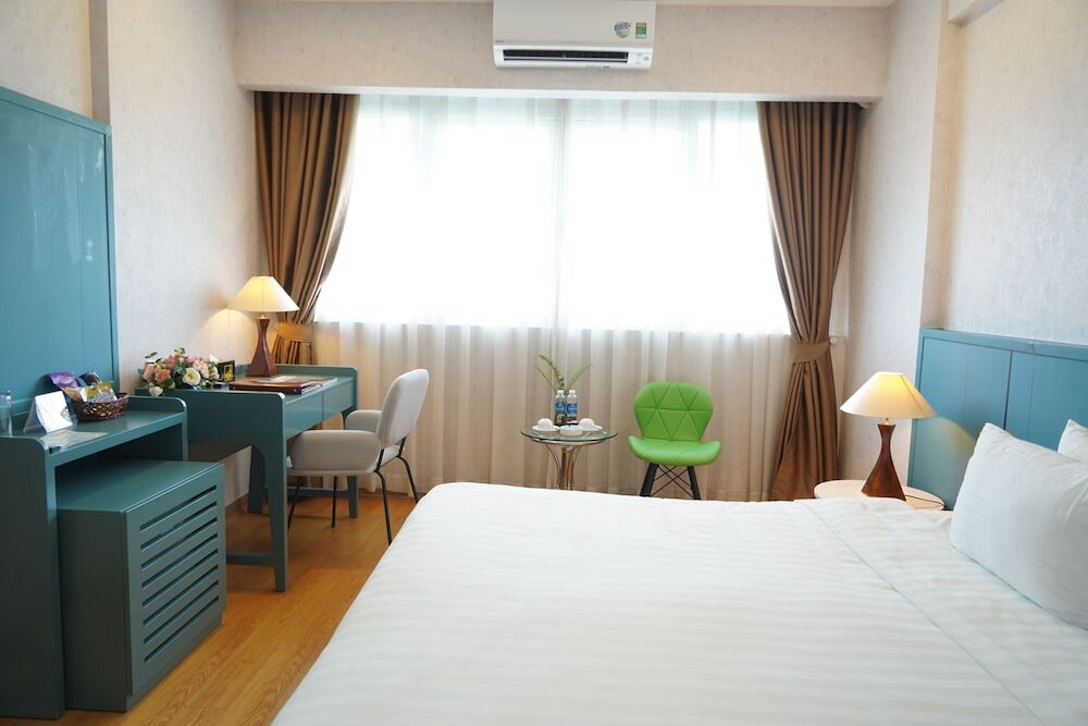 Superior Double Room, City View