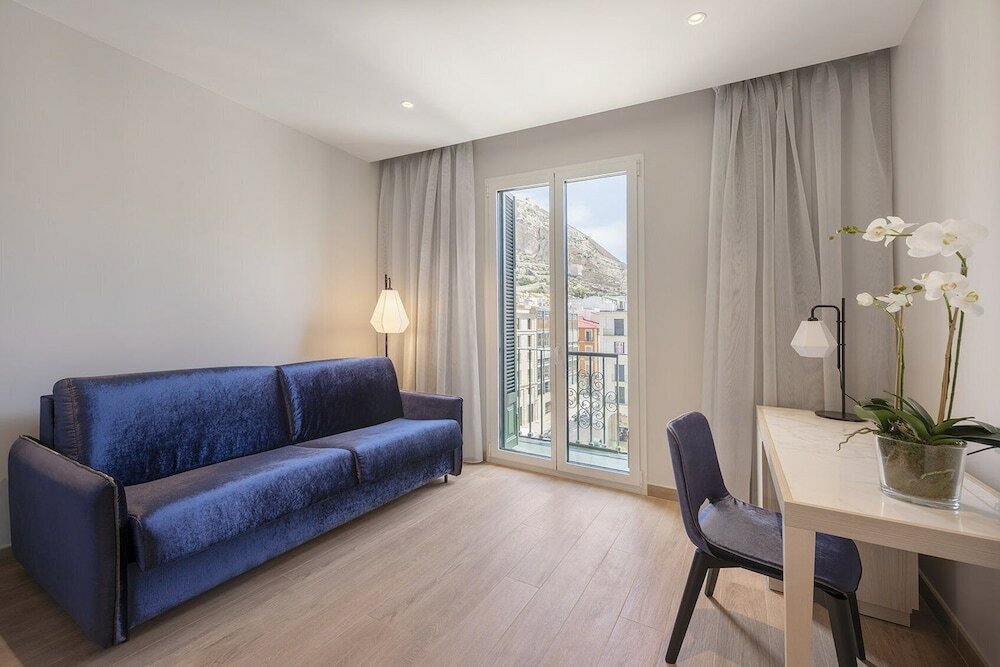 Deluxe Room (Single use)