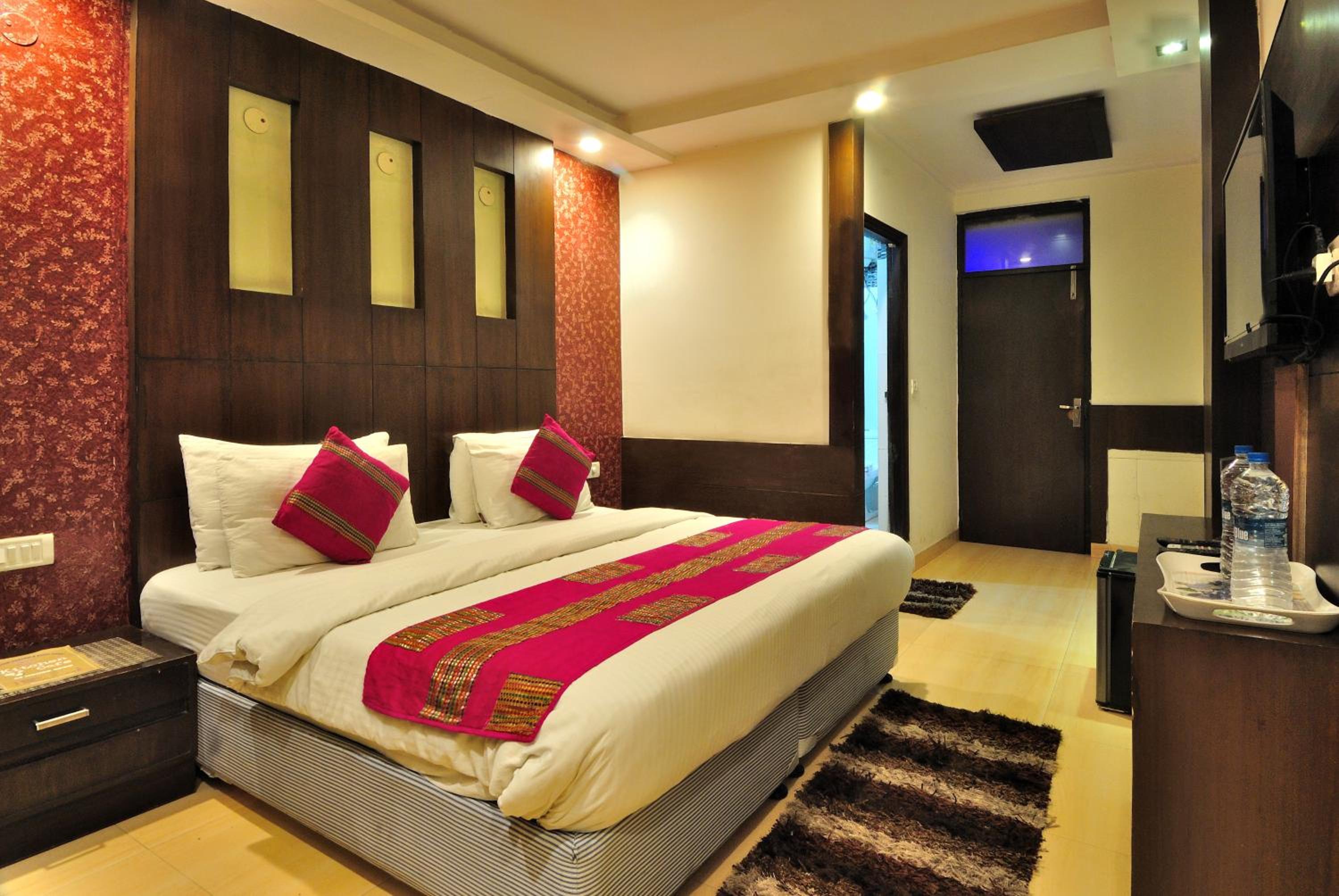 Super Deluxe Room