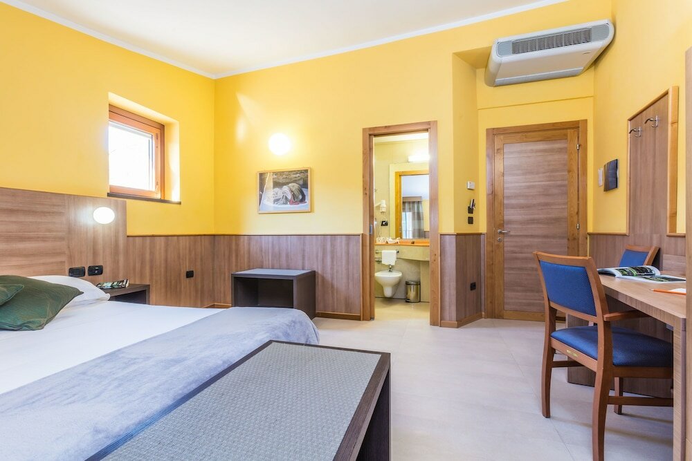 Double Room, Annex Building