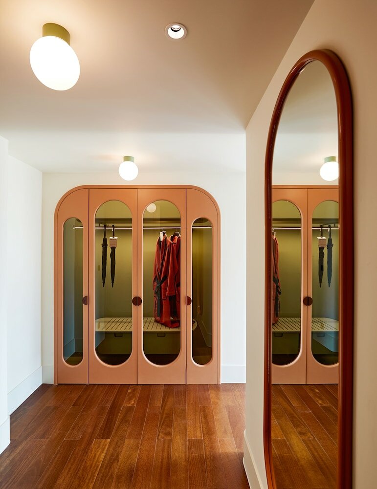 Room, 2 Double Beds, Corner