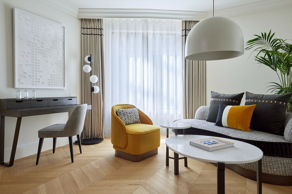 Parisian Junior Suite