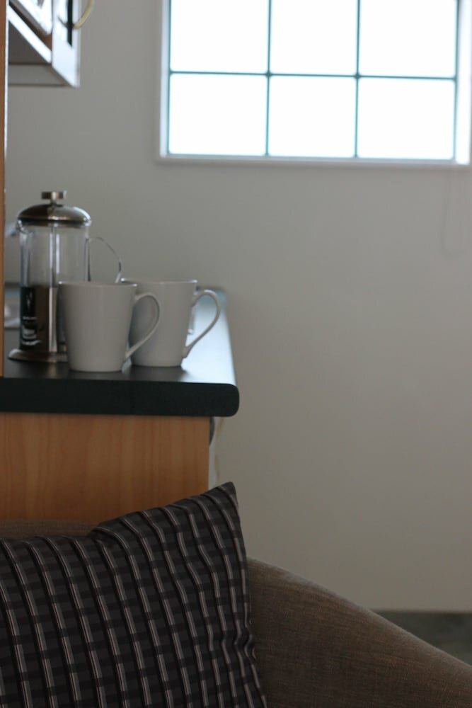 Deluxe Studio, Jetted Tub