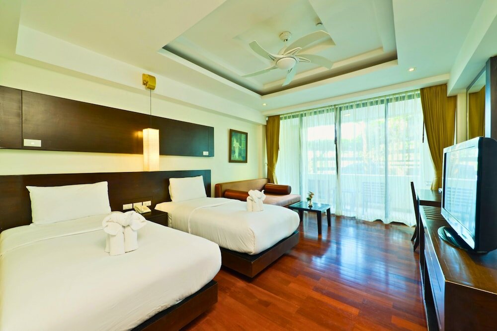 Deluxe Room, Hill View (Building)
