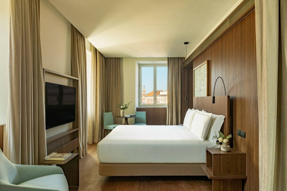 Suite (Savoia, 2+1)