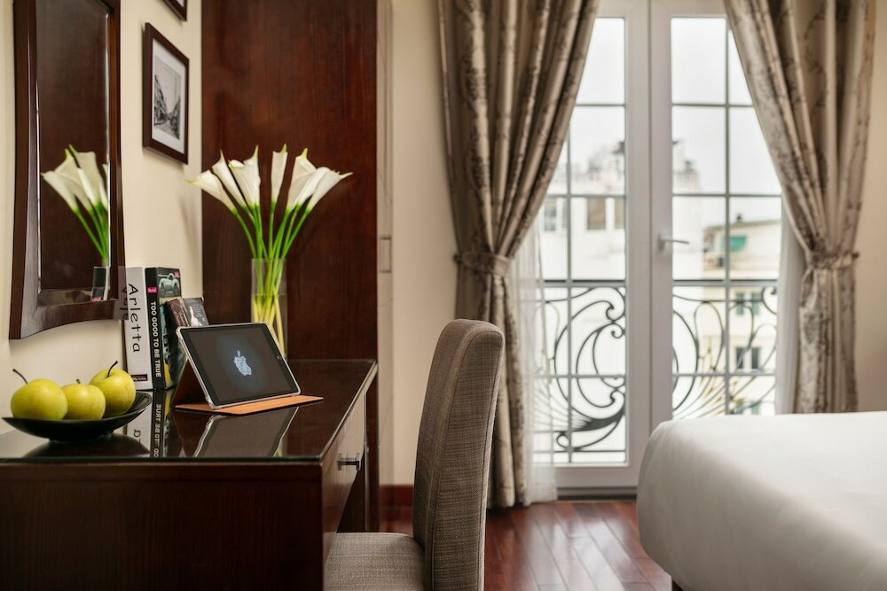 Executive Room, City View