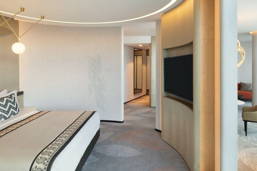 Junior Suite, 1 King Bed