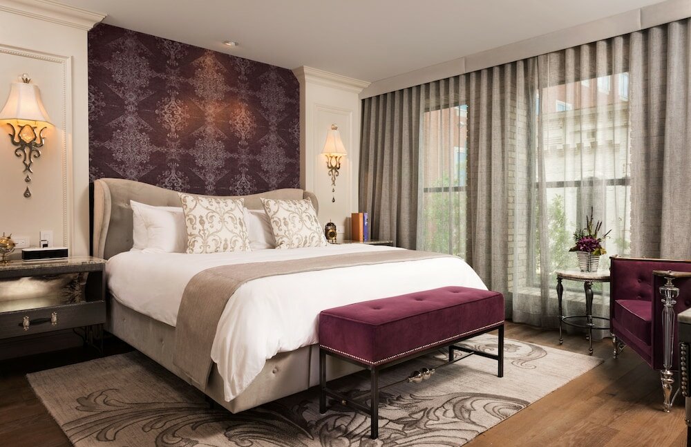City Room, 1 King Bed, City View