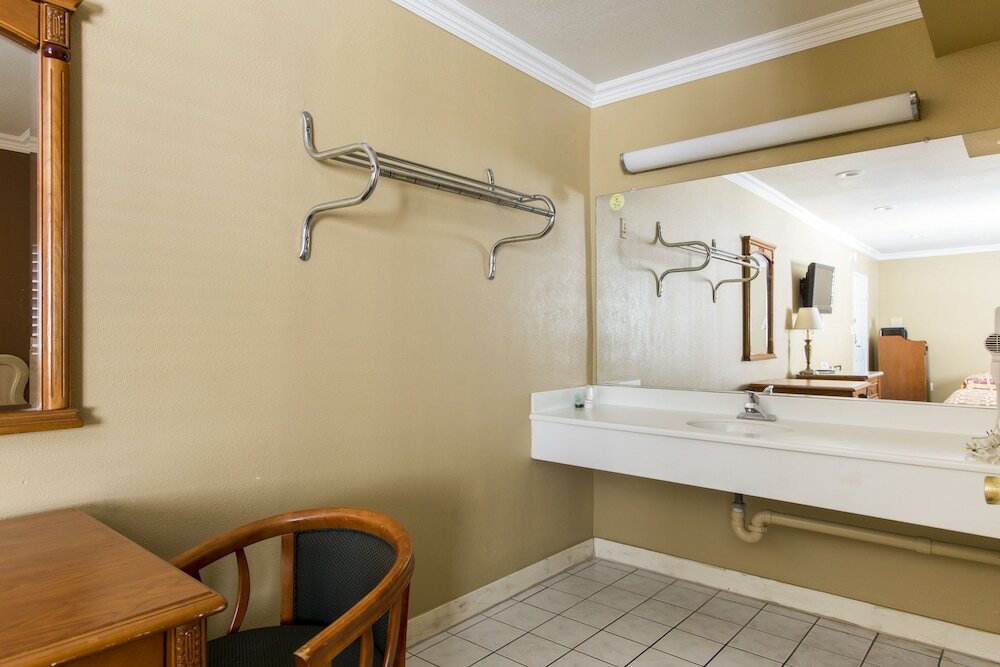 Family Room, Non Smoking