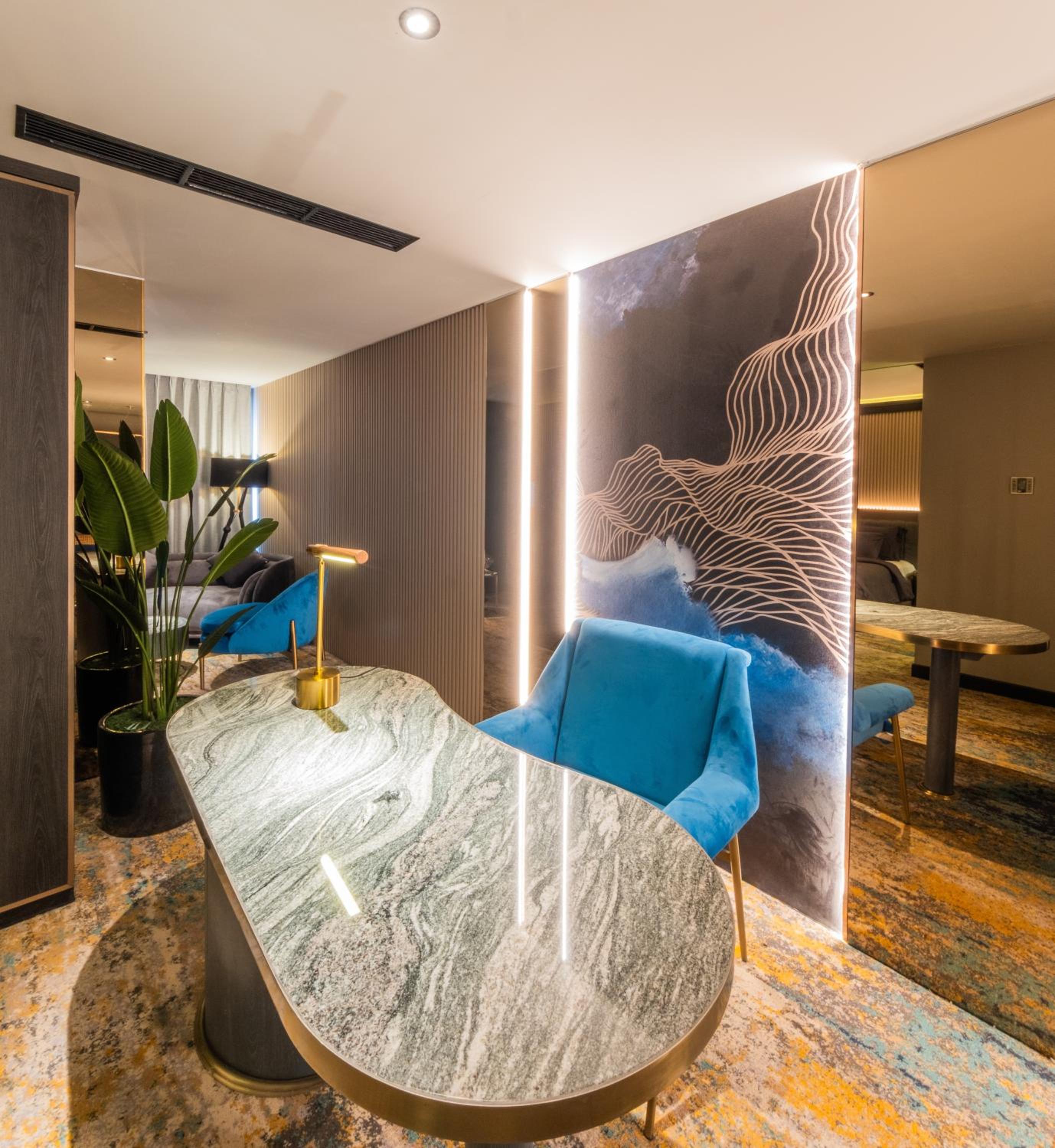 Executive Suite