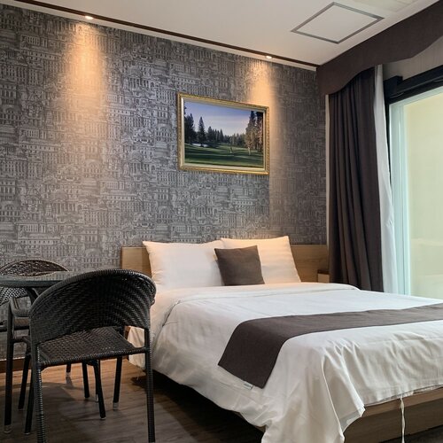 Deluxe Double Room в CS Premier Hotel