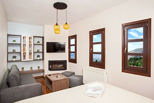 Полулюкс, камин в Erofili Hotel and Suites