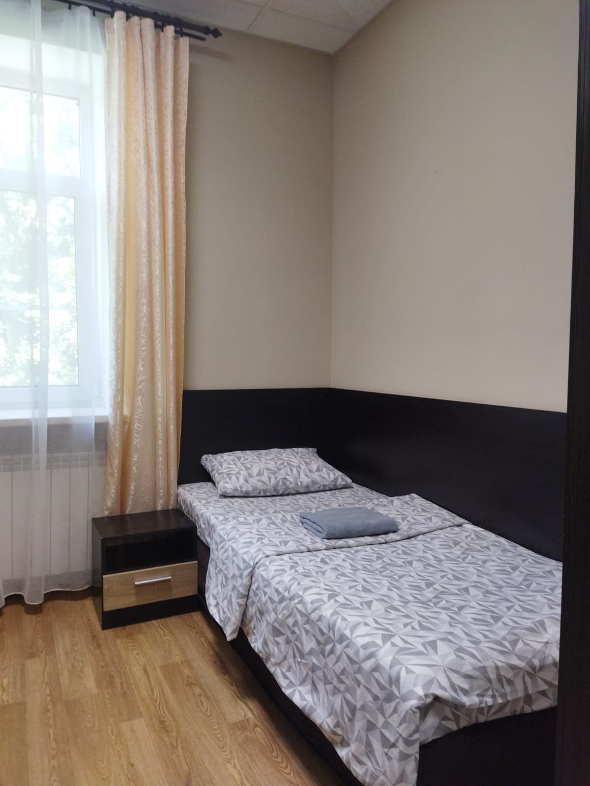 Стандартный номер с одной односпальной кроватью