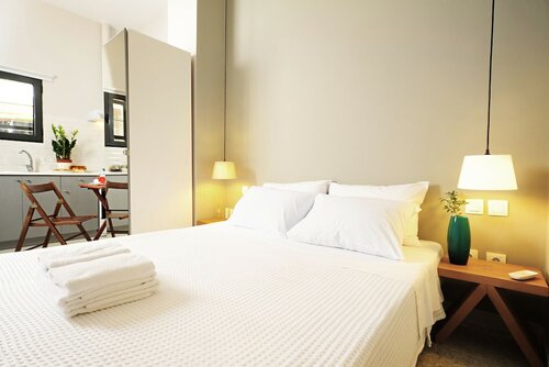 Basic Studio (Ground Studio #05) в Live in Athens apartments