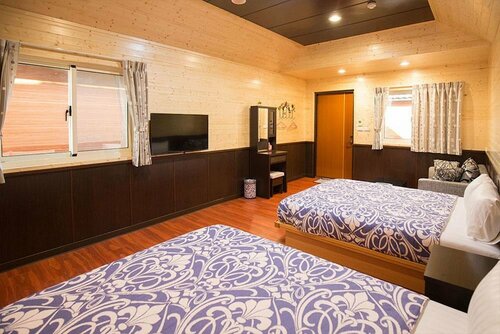 Стандартный четырехместный номер в Happy House