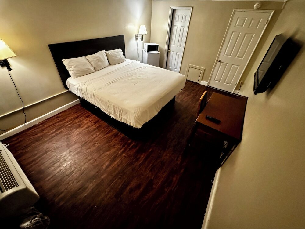 Room, 1 King Bed