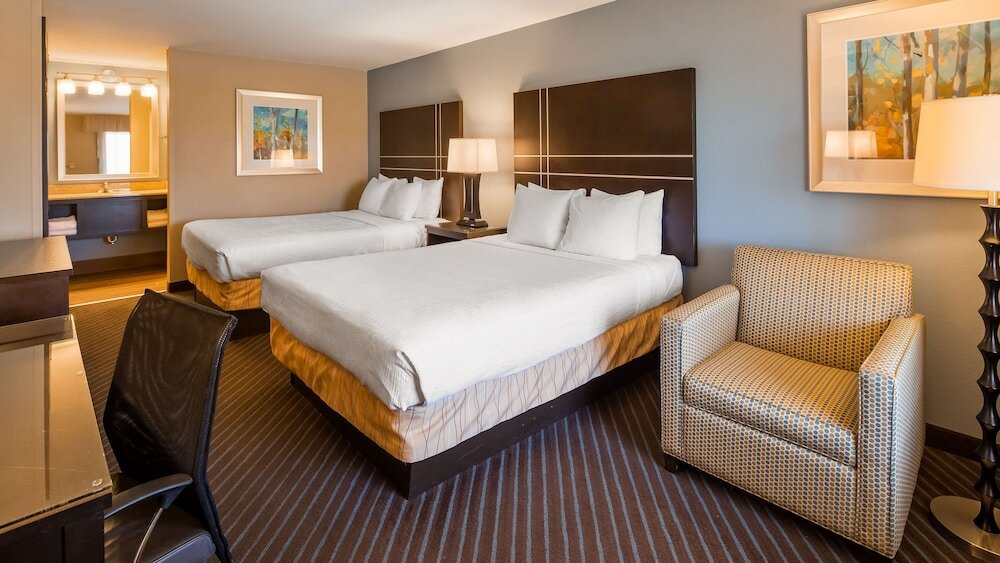 Standard Room, 2 Double Beds, Non Smoking, Refrigerator & Microwave