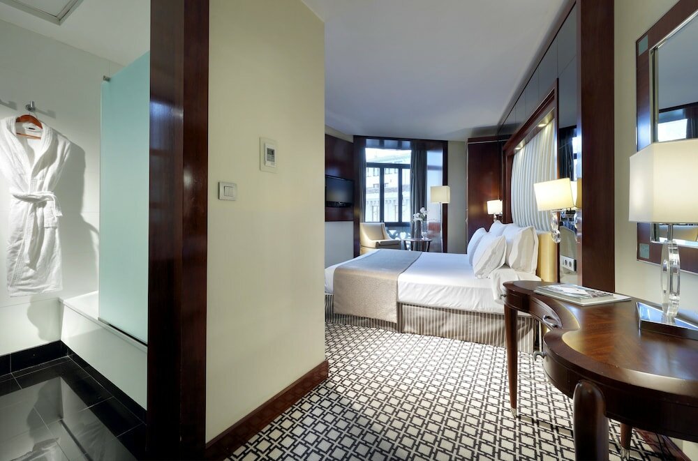 Deluxe Double Room Single Use