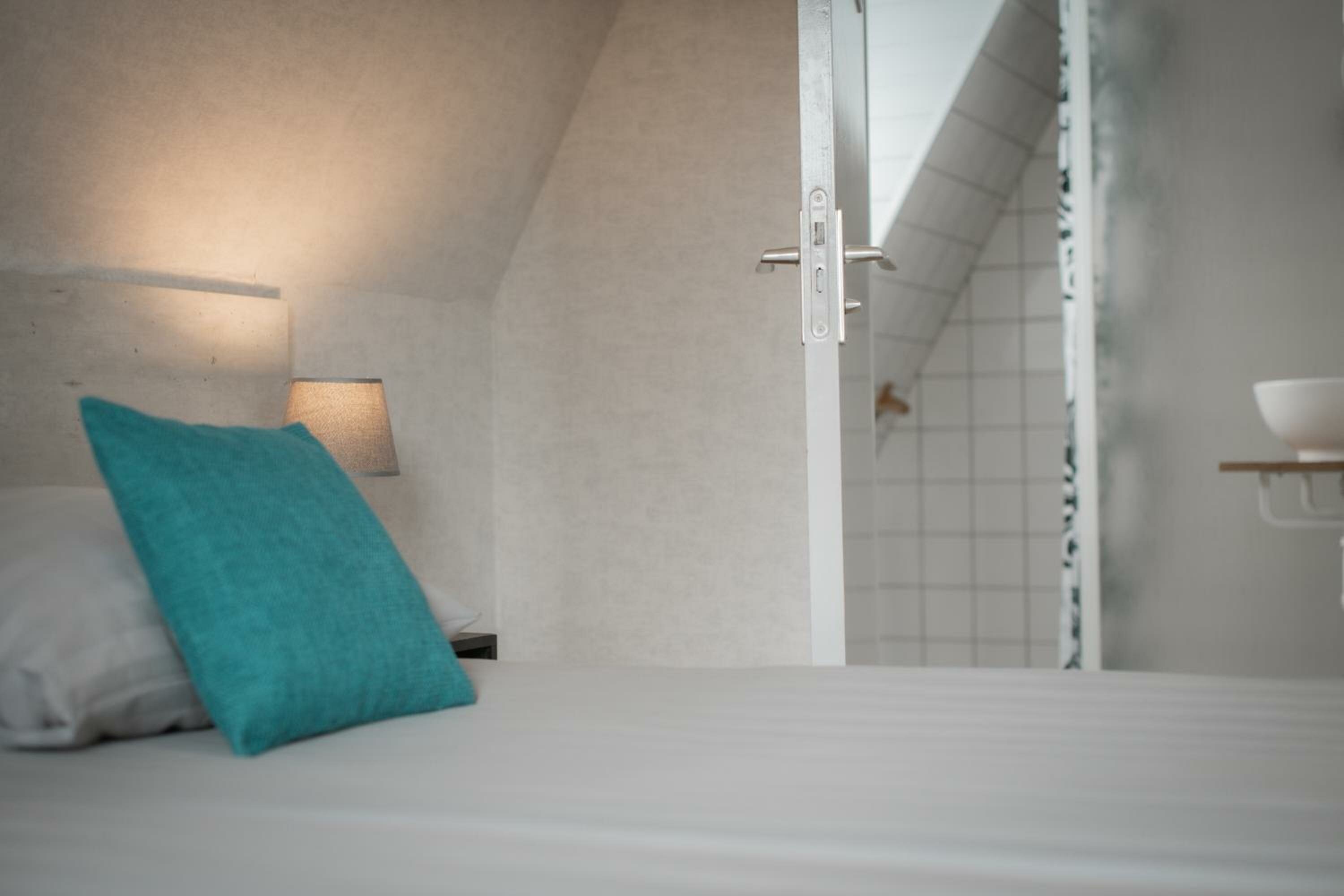 Twin Room with Shower