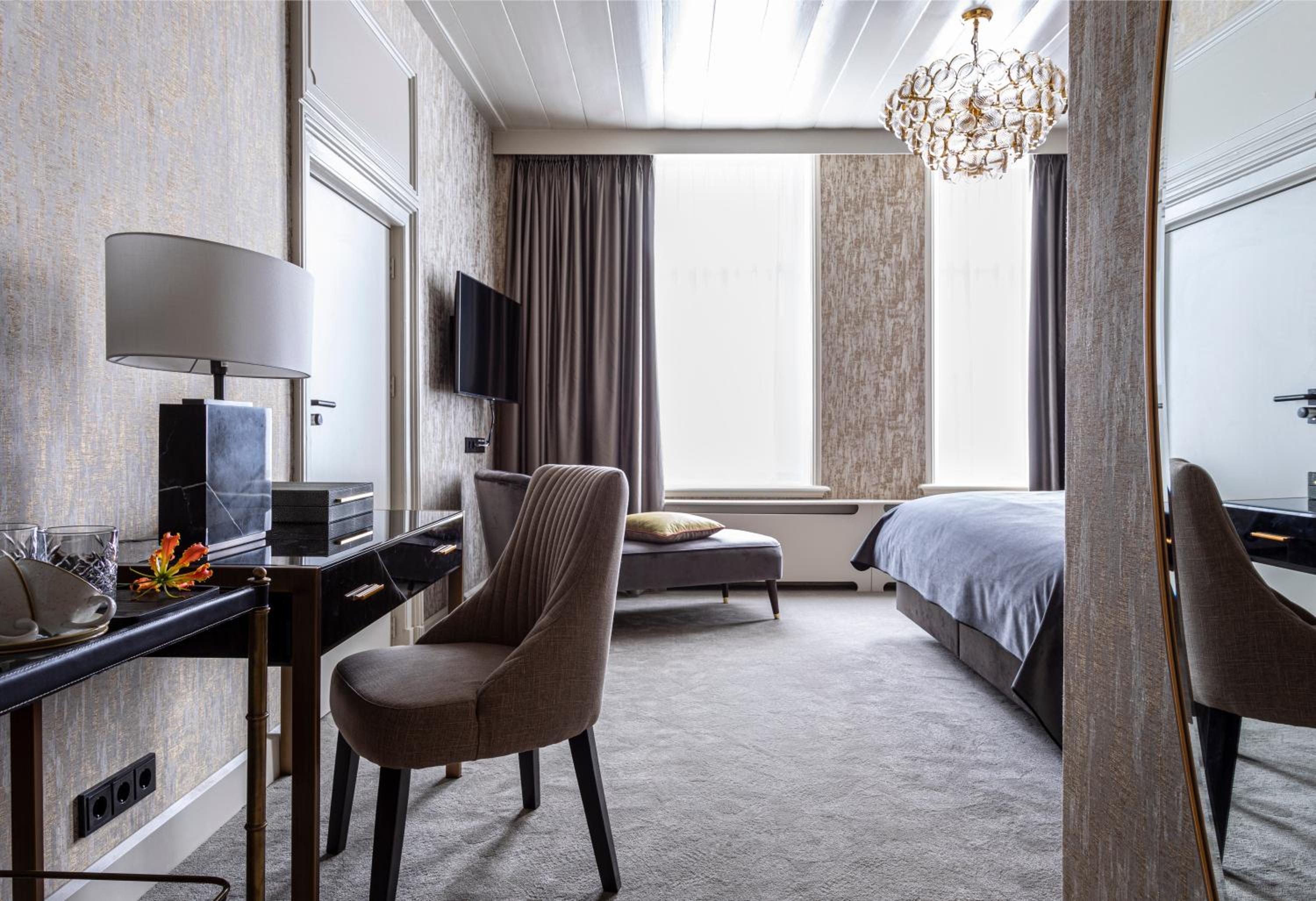 Superior King Room