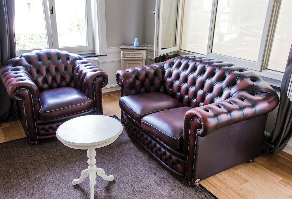 Business Suite, Kitchen, Garden View