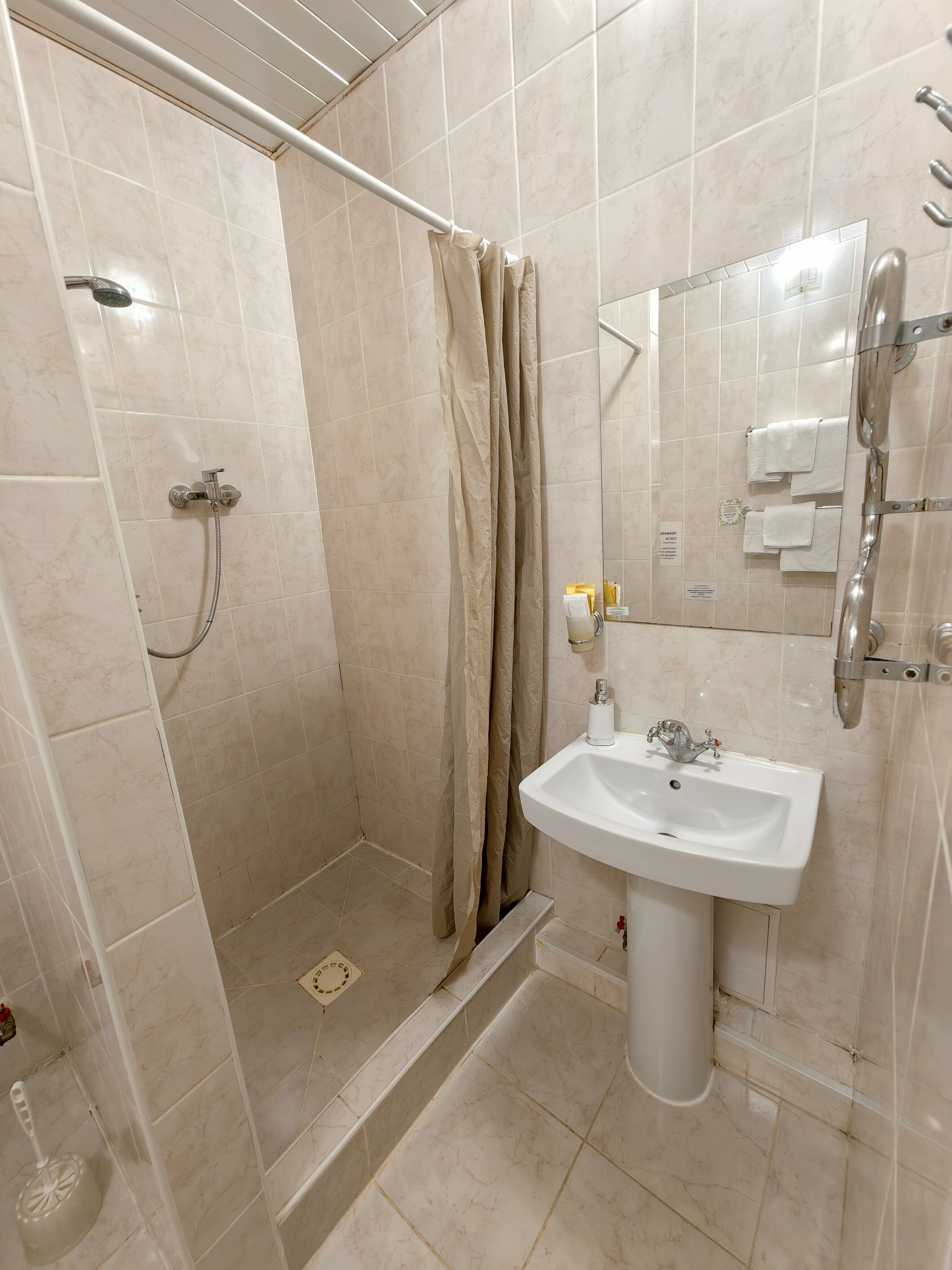 Стандартный двухместный номер с одной кроватью