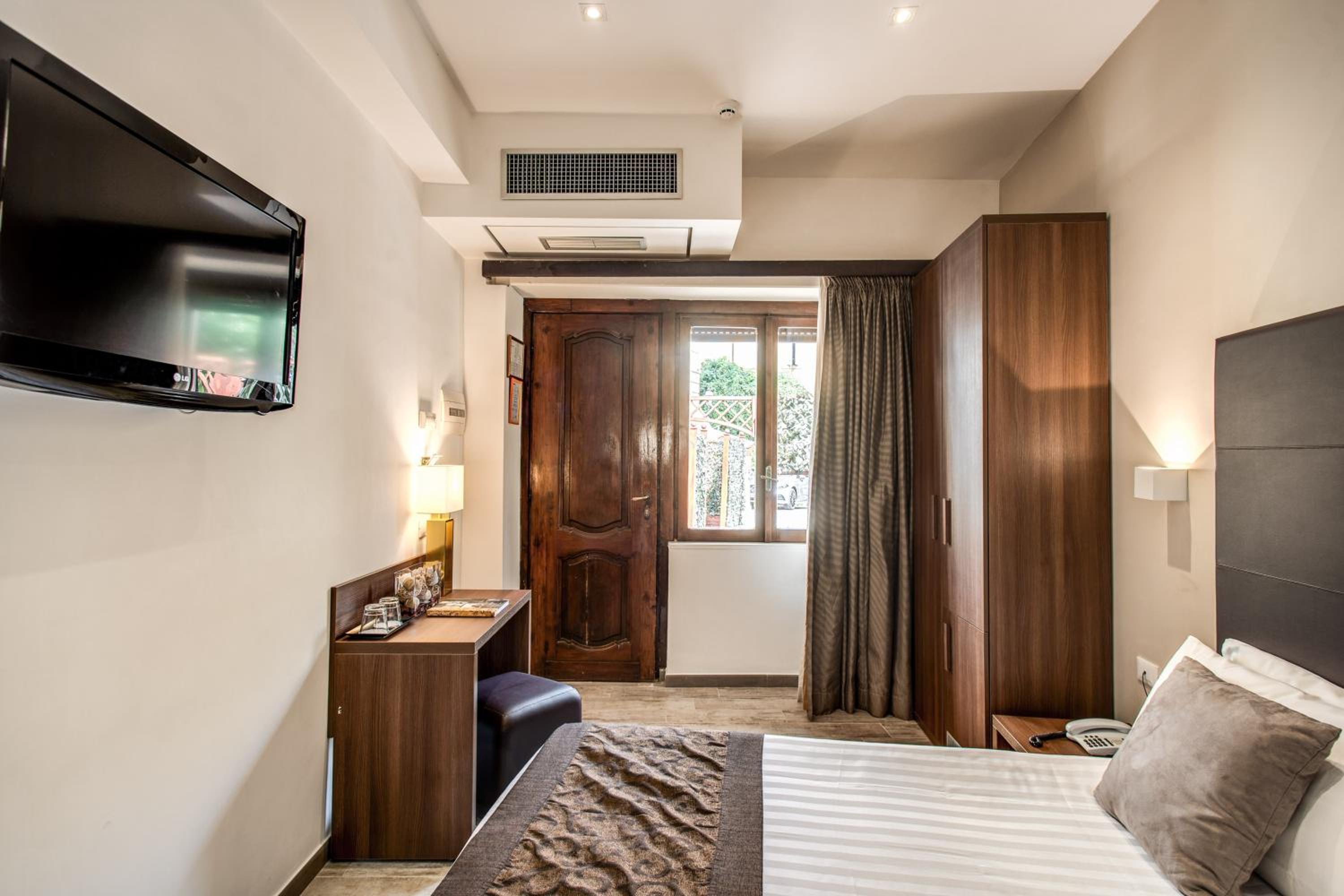 Double or Twin Room with Garden View