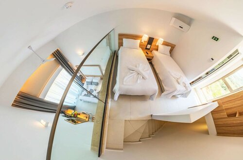 Superior Maisonette Interconnecting Room в Kiani Beach Resort Family