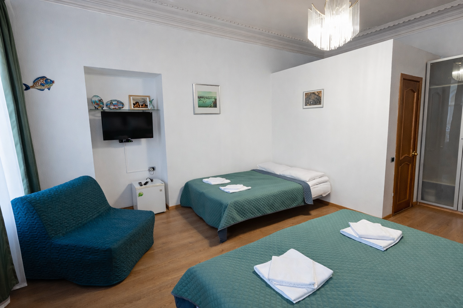 Улучшенный четырехместный номер