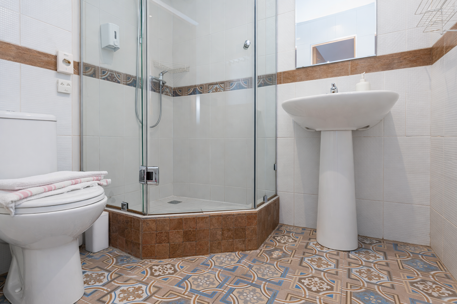 Улучшенный номер с кроватью размера «king-size» или 2 отдельными кроватями