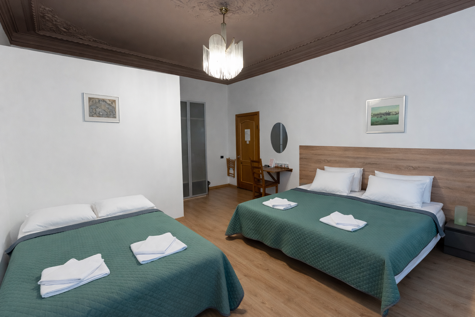 Улучшенный четырехместный номер