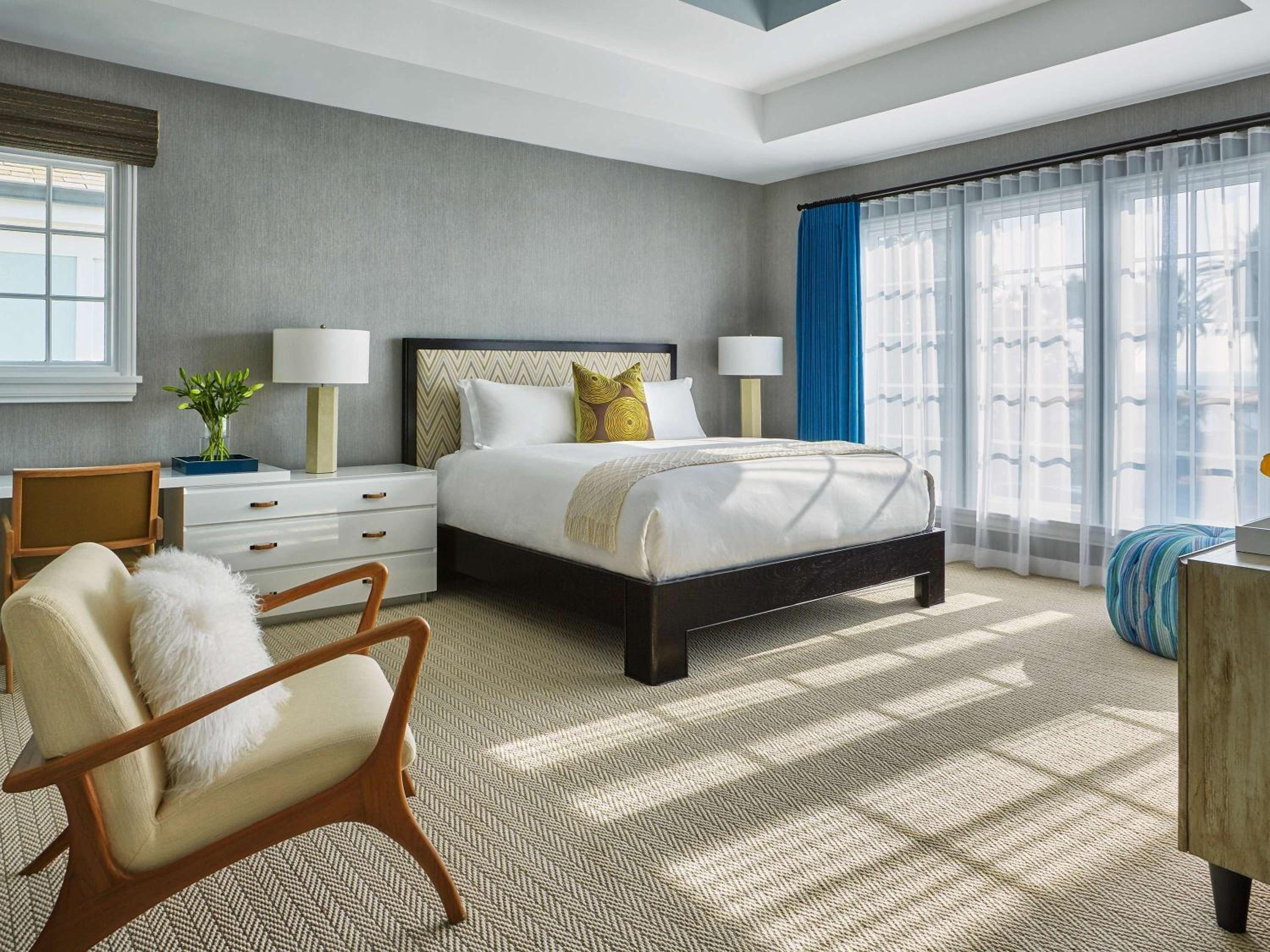 Bi-Level Bungalow King Suite
