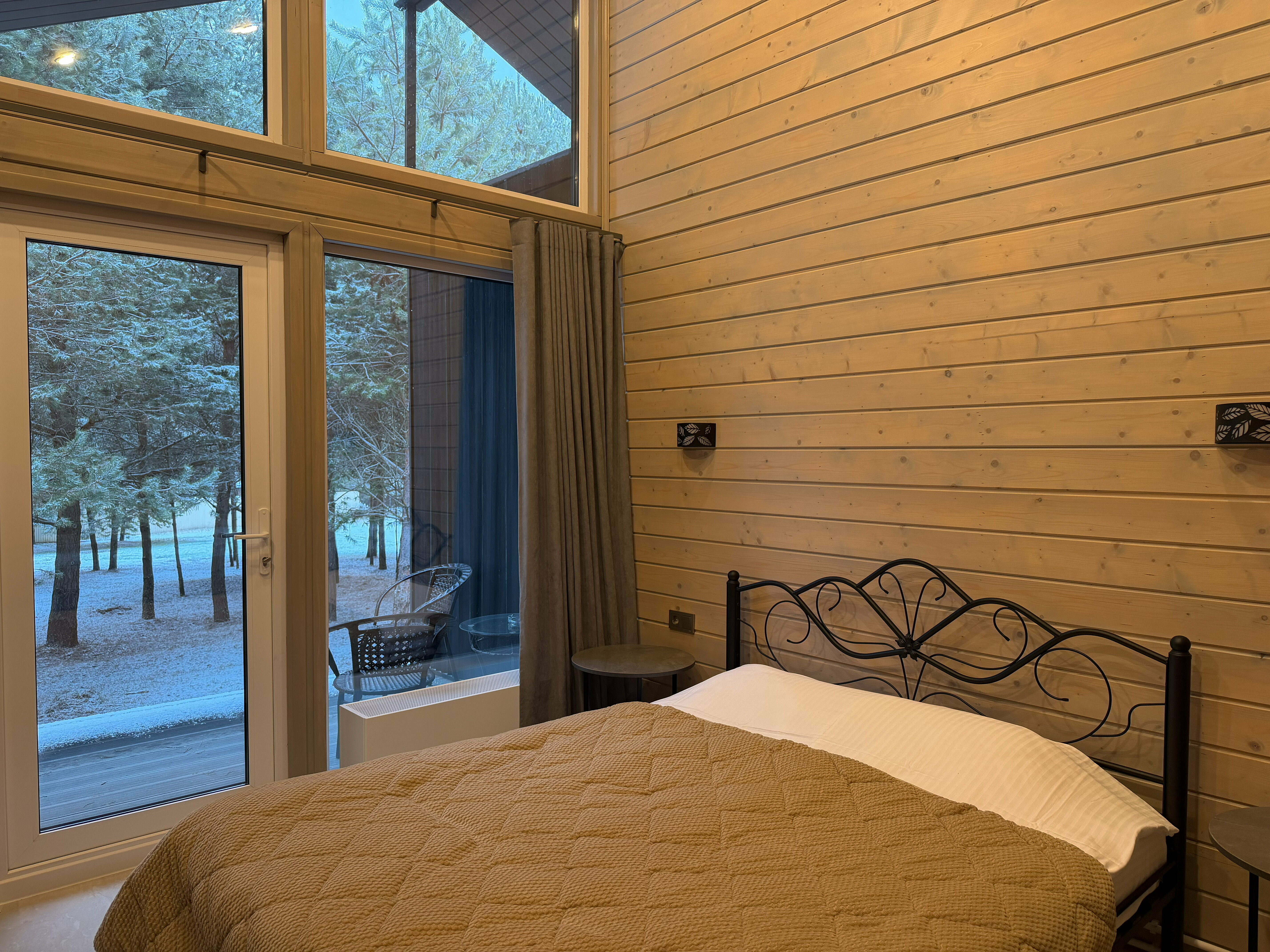 Номер с кроватью размера «queen-size»