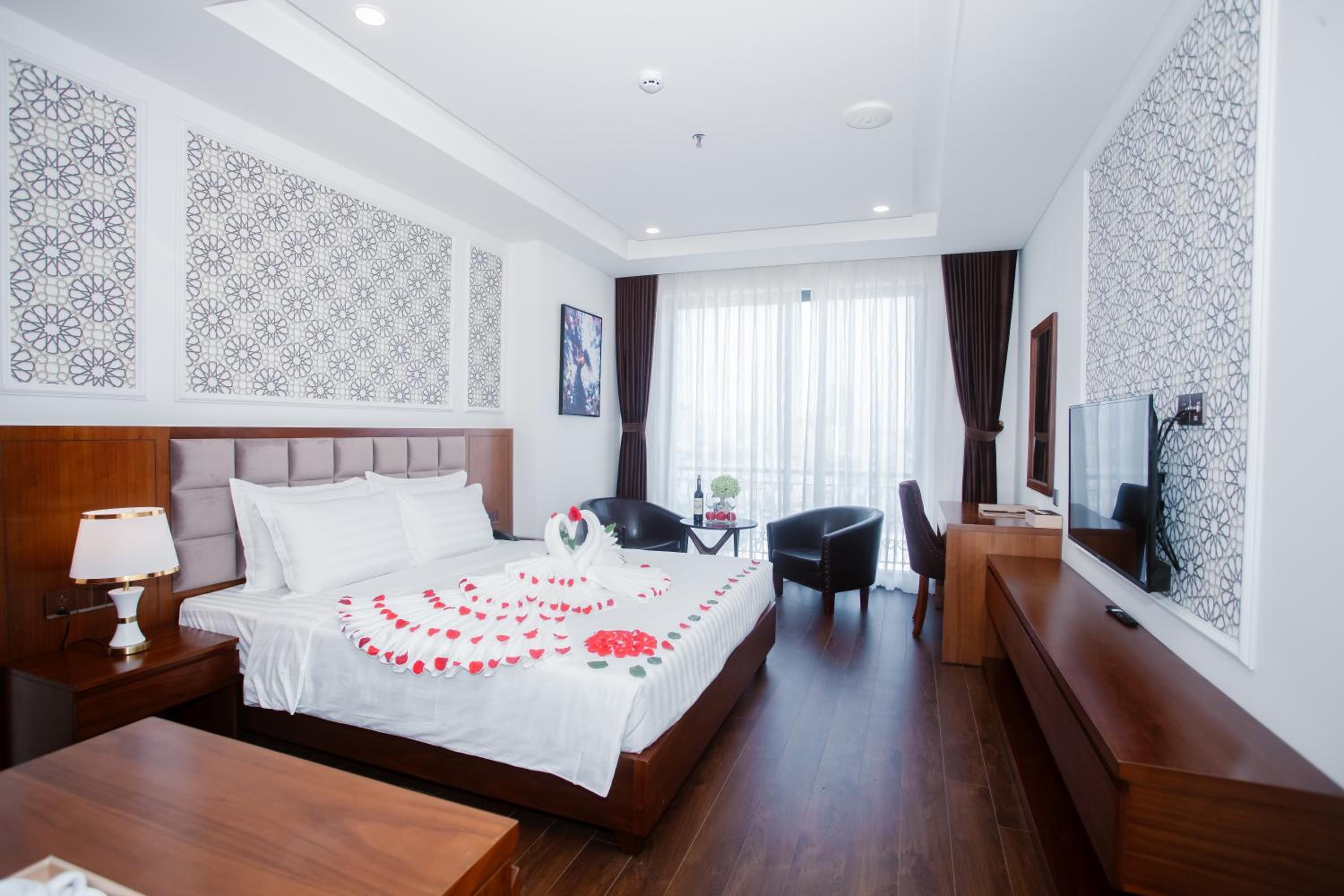 Twin Room with Balcony