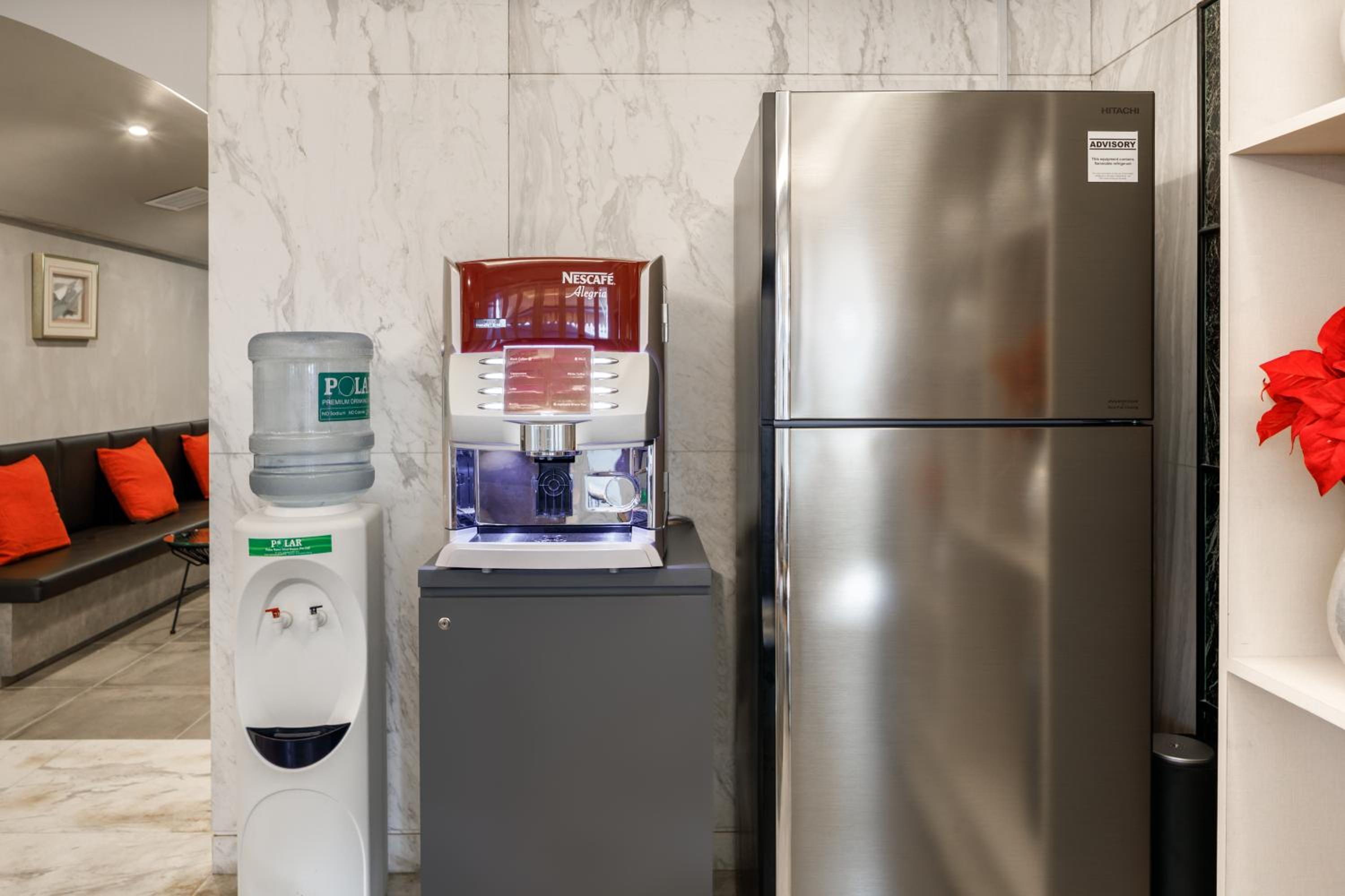 King Pod In Mixed Dorm