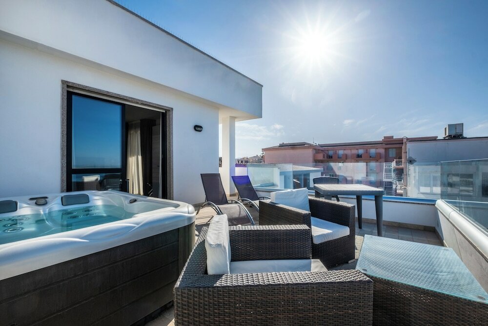 Superior Studio, Jacuzzi in Terrace, Sea View