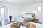 Полулюкс в Aelia Mykonos