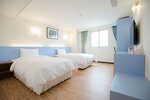 Номер с 2 односпальными кроватями в Apple Hotel