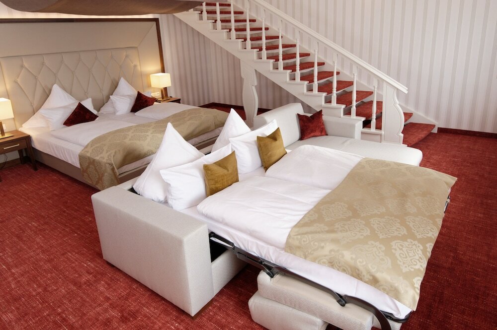 Comfort Duplex, Multiple Beds