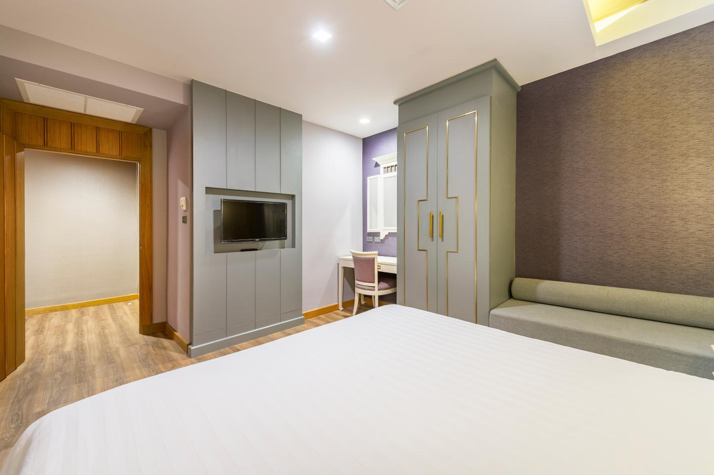 Two-Bedroom Suite