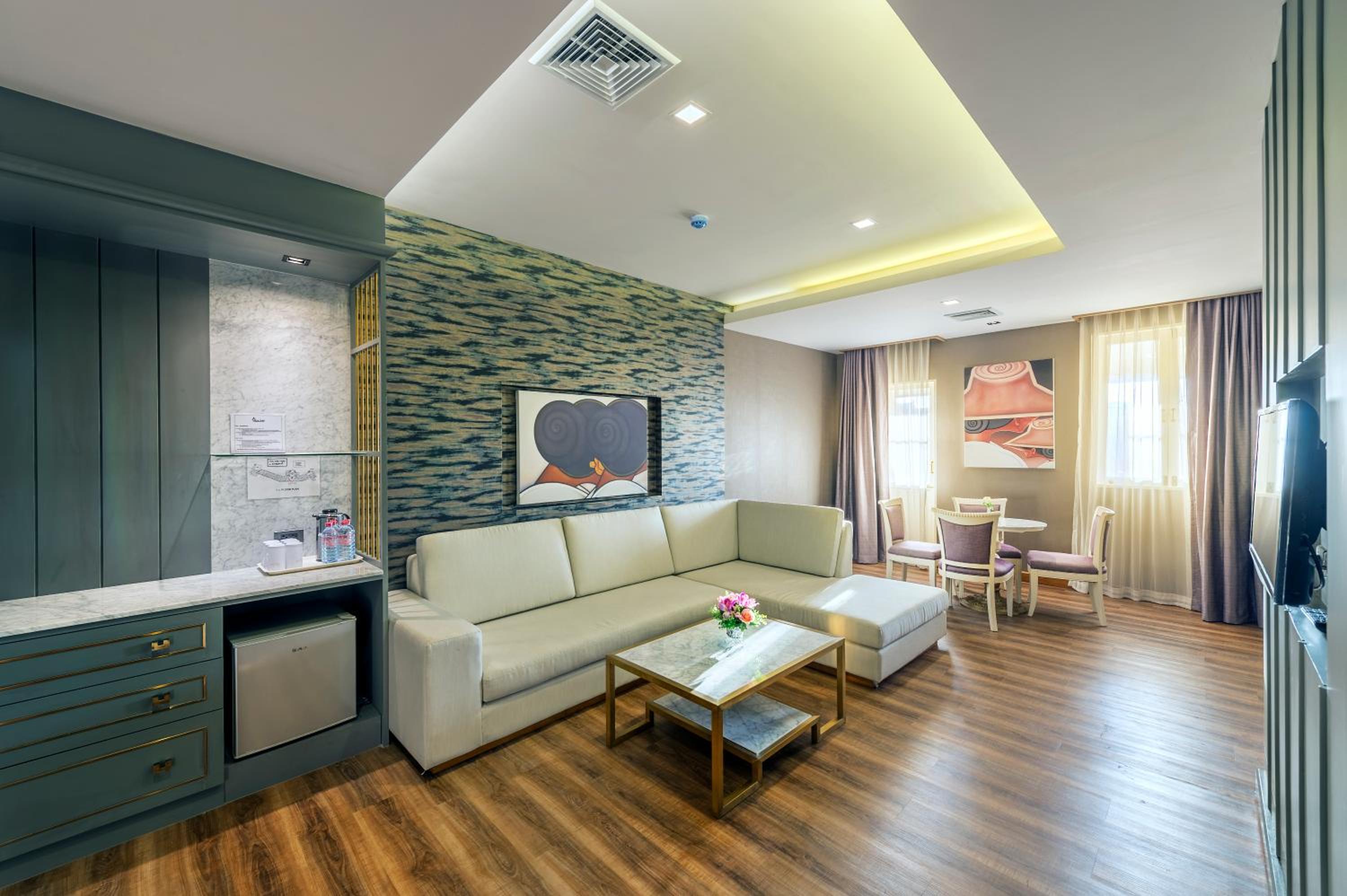 Two-Bedroom Suite
