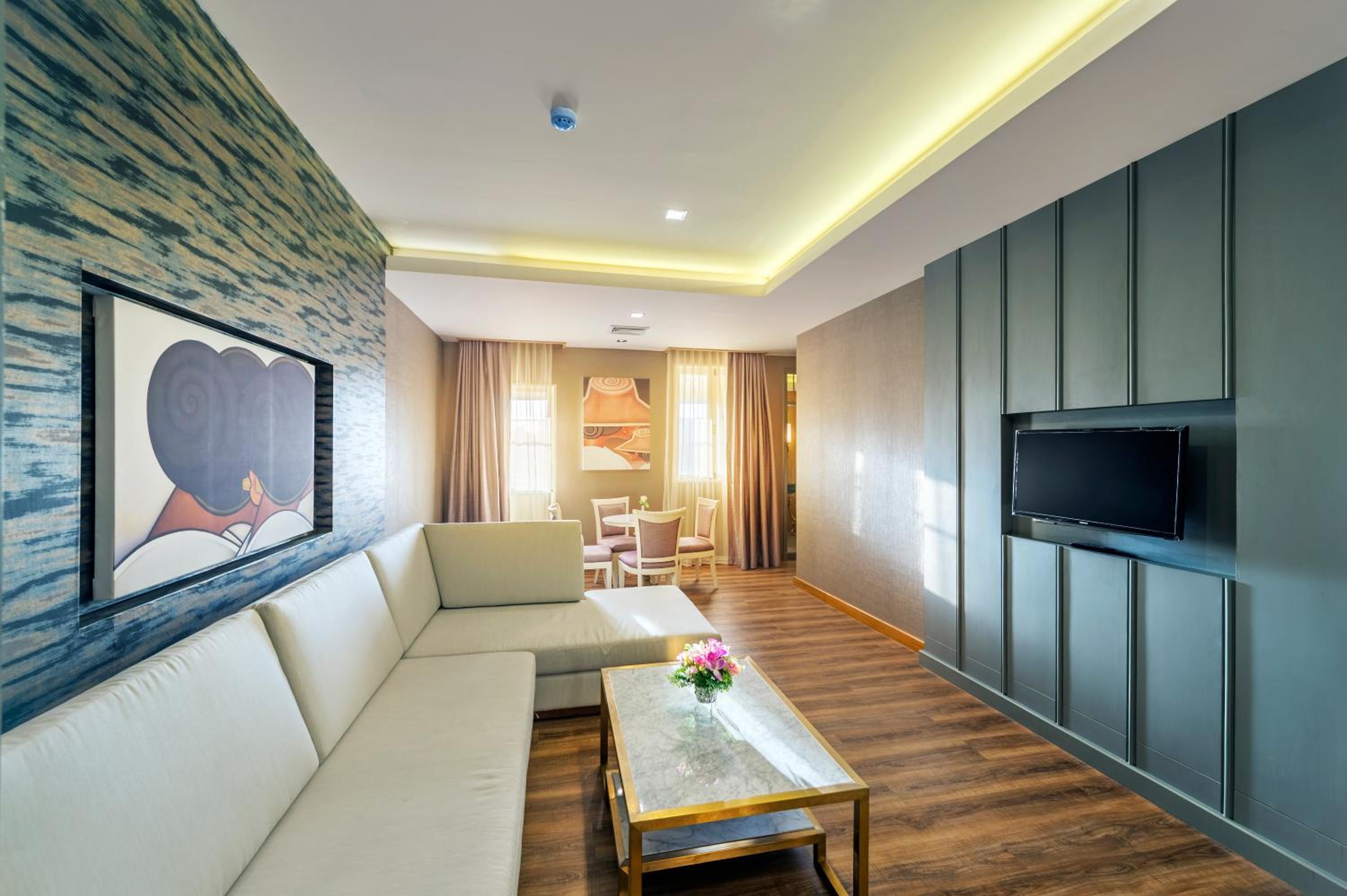 Two-Bedroom Suite