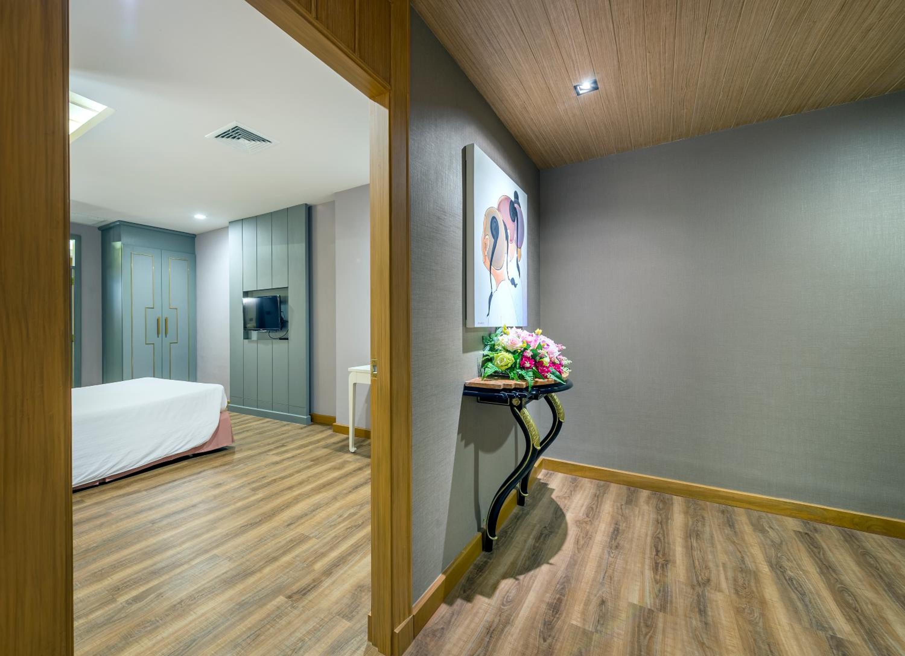 Two-Bedroom Suite