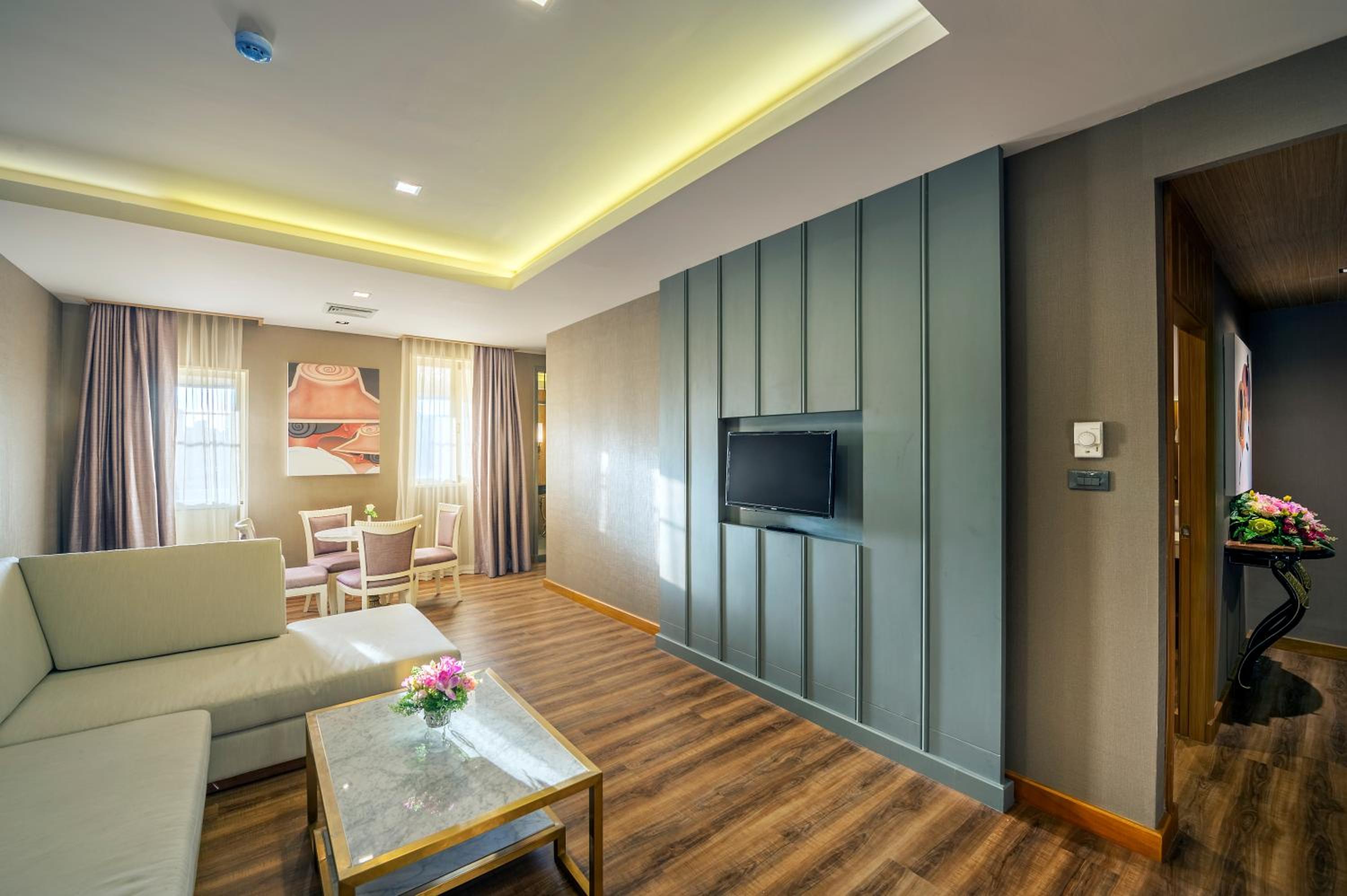 Two-Bedroom Suite