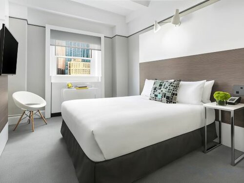 Superior Twin Room в Paramount Times Square