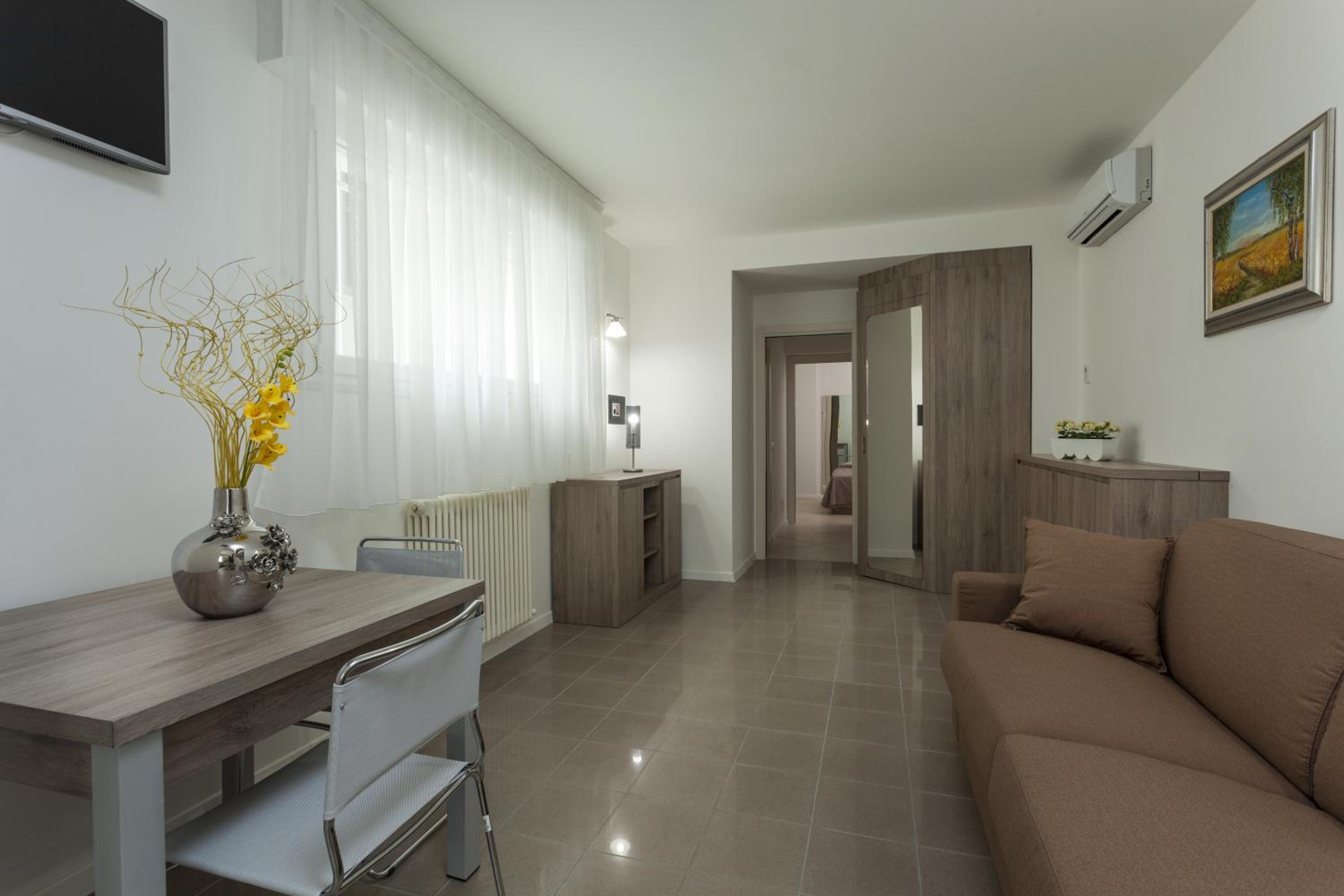 Superior Apartment